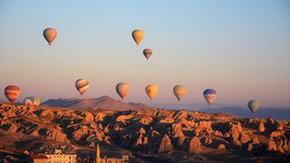 Seis destinos únicos en el mundo para pasear en globo aerostático