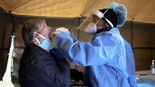 Hospitales sudafricanos esperan preparados e inquietos la ola de coronavirus | FOTOS