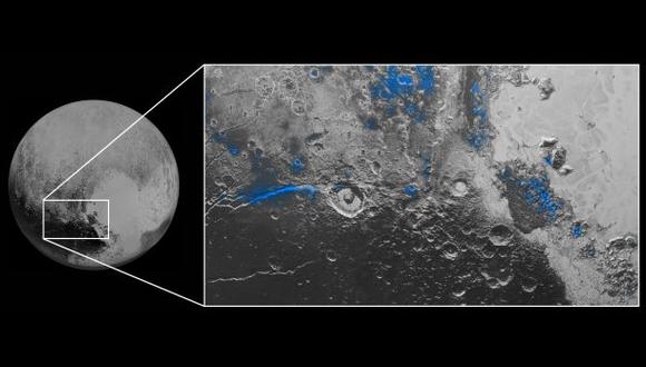 Plutón tiene zonas con agua helada y el cielo azul