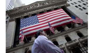 Wall Street cierra en verde tras constantes altibajos 