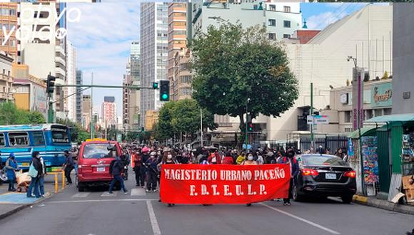 Maestros del sistema público marcharon este viernes en La Paz. (Foto: Twitter @AbyaYalaBolivia)