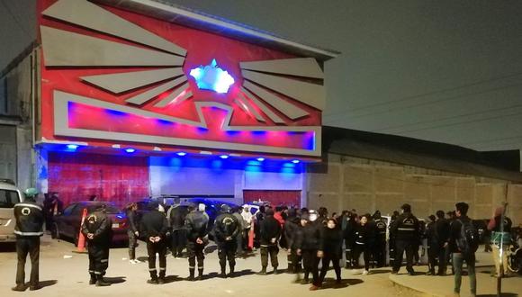 La Municipalidad de Villa María del Triunfo trata de impedir la reapertura del night club 'La Nené'. (Facebook)