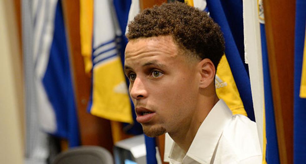 Stephen Curry sufrió una deshidratación luego de finalizar la quinta Final de la NBA. (Foto: Getty Images)