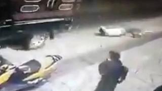 Atado a una camioneta y arrastrado: el brutal castigo a un alcalde de México por no cumplir promesas electorales | VIDEO