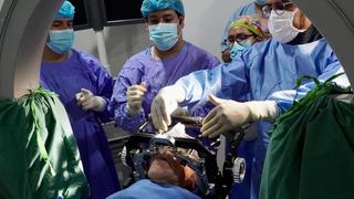 Minsa realiza la primera cirugía de implantación de estimulador cerebral en paciente con parkinson avanzado