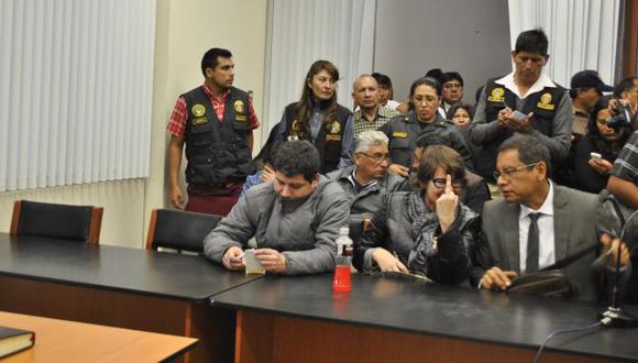 Arequipa: quejarán a abogada por gesto obsceno