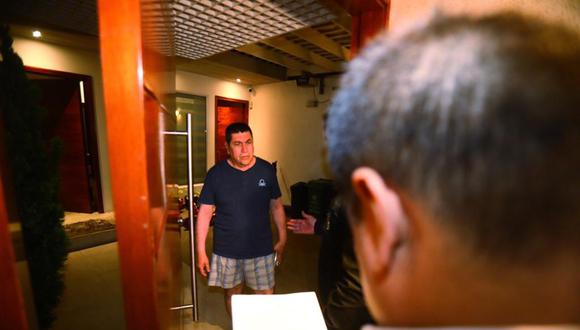 Alcalde de San Isidro, Augusto Cáceres, fue detenido en su vivienda por el presunto caso de corrupción. (Foto: César Grados/@photo.gec)