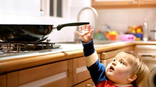 5 consejos para evitar que tus niños se intoxiquen en el hogar