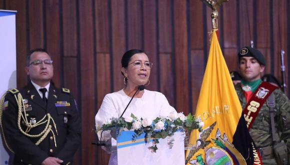 Antes de convocar a la sesión, los legisladores conformaron una comisión multipartidista que recomendó la destitución de la presidenta Guadalupe Llori.