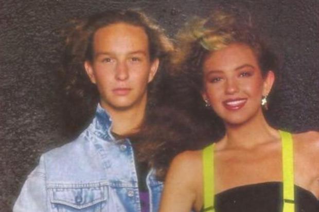 An image that the singer published when he was part of Timbiriche.