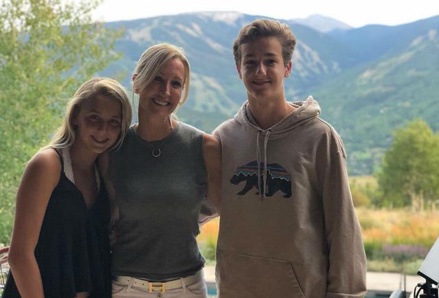 Rick McVey y Lara Spencer ahora pasan la fila de los casados. Fotografías y videos del matrimonio se viralizaron en las redes sociales. (Fotos: Instagram)