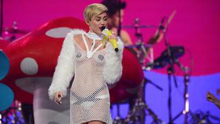 FOTOS: Miley Cyrus vuelve a encender las redes con provocador vestuario