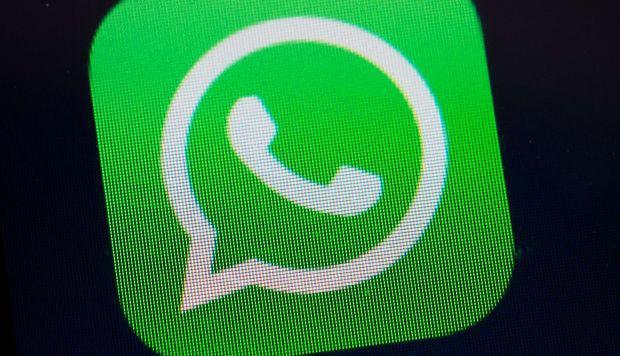 Esta sería parte de la estrategia con la que Zuckerberg intenta hacer rentable WhatsApp. (Foto: AFP)