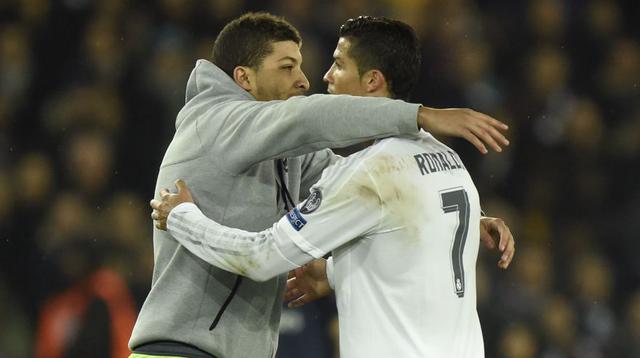 Cristiano Ronaldo: hincha se metió al campo y mira qué le hizo - 4