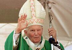 Juan Pablo II: Hombre que intentó matarlo dejó flores en su tumba