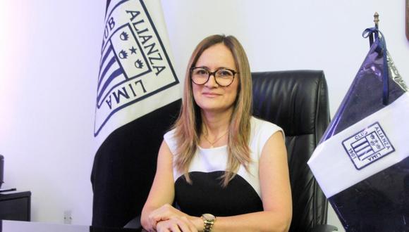 Kattia Bohorquez lidera la primera administración designada por el Fondo Blanquiazul en Alianza Lima desde diciembre del 2019. La ejecutiva indica que le piden perdón a los millones de hinchas de Alianza por esta lamentable campaña deportiva. "Queríamos hacer las cosas de otra manera, pero cometimos errores", sostiene. (Foto: Alianza Lima)