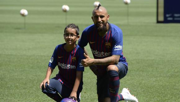 Arturo Vidal utilizó su cuenta oficial de Instagram para enviarle un afectuoso mensaje a su menor hijo. El chileno fue presentado como nuevo jugador del Barcelona (Foto: agencias)