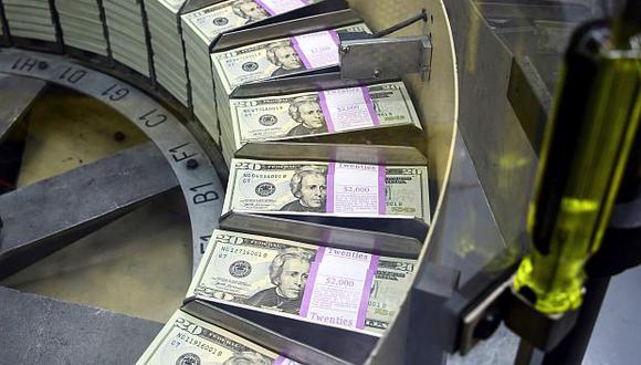 El dólar se cotizaba a 9.941,10 bolívares soberanos en Venezuela este jueves. (Foto: AFP)