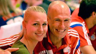 Plantilla del Bayern celebró con sus esposas la Copa Alemana