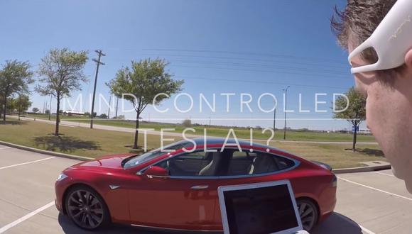 Mueven un Tesla Model S con la mente [VIDEO]