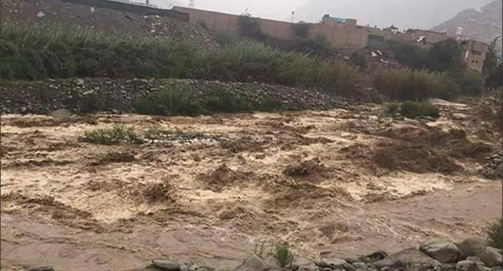 Unas 10 quebradas se activaron debido a las intensas lluvias en Huarochirí, ocasionando la caída de huaicos en Santa Eulalia. (Foto: Canal 8 de Chosica)