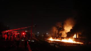 El Agustino: incendio de código 4 se registra en almacén situado en la Vía de Evitamiento 