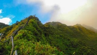 Haiku Stairs: Las "escaleras al cielo" más peligrosas del mundo