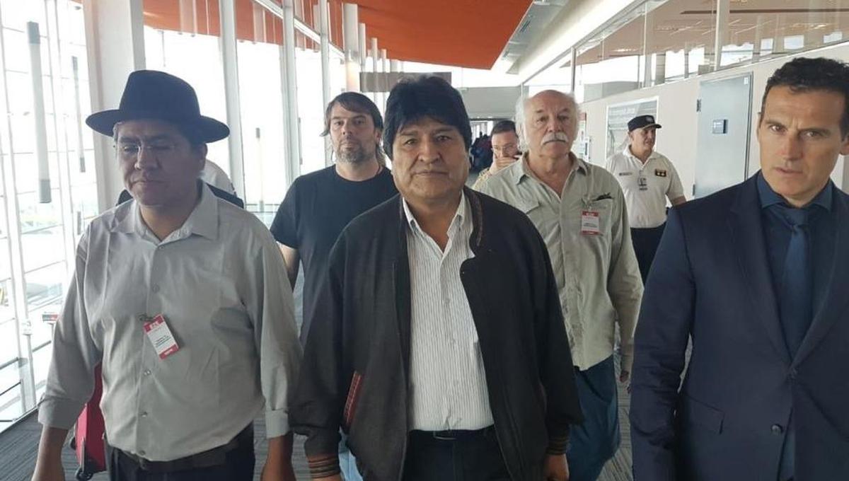 Evo Morales a su llegada a Argentina el pasado 12 de diciembre. (EFE/ Carlos Girotti).