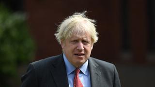 Boris Johnson llama a “aprender a vivir” con el coronavirus antes de levantar las restricciones en Inglaterra