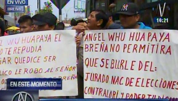 Breña: protestan en municipio para pedir vacancia de alcalde