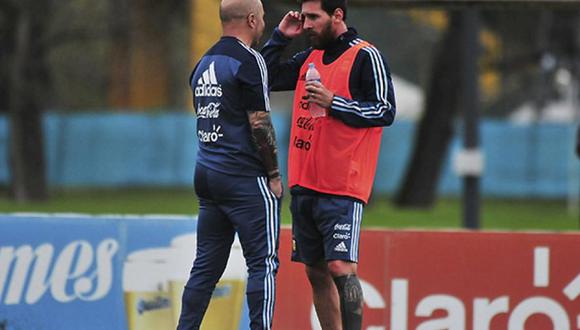 Jorge Sampaoli, director técnico de la selección argentina, no le ve nada de malo a la 'Messidependencia'. Por el contrario quiere que la 'Pulga' esté 100% involucrado en cada duelo. (Foto: TyC Sports)