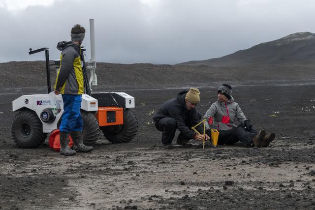 Los ingenieros de la NASA probarán una vez más el rover en este ambiente antes del lanzamiento de la misión a mediados de 2020. (Foto: AFP)