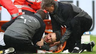 Bundesliga: médico delStuttgart salvó la vida a Gentnertras sufrir choque en pleno partido