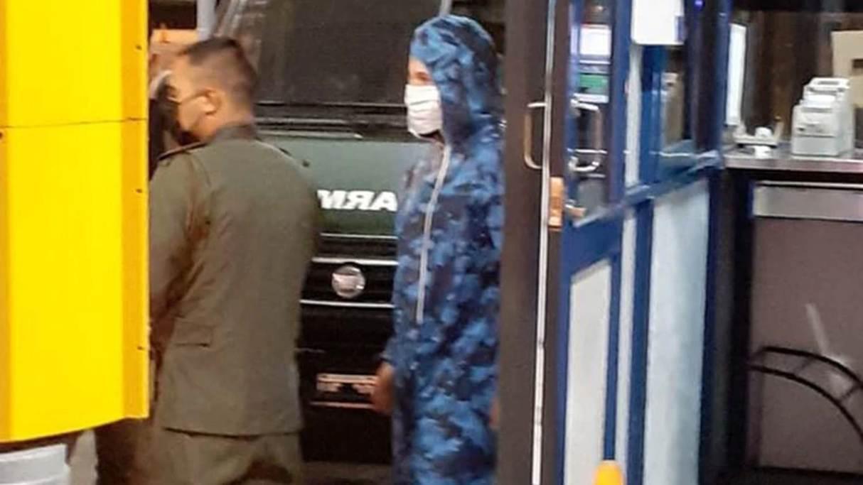 Alexander Caniggia retenido por las autoridades argentinas. (Foto: @maurszeta)