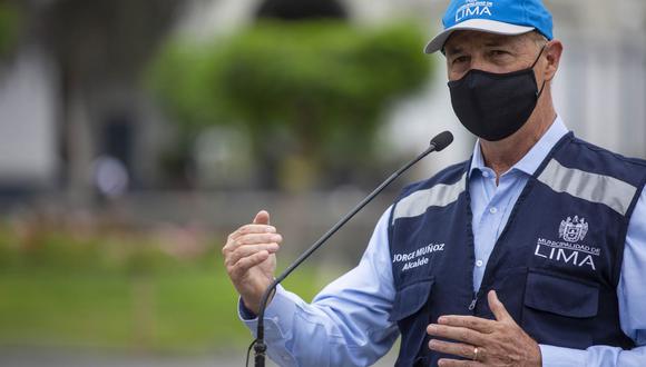 Muñoz condenó que informales hayan lanzado bombas molotov a fiscalizadores durante un operativo. Foto: Andina