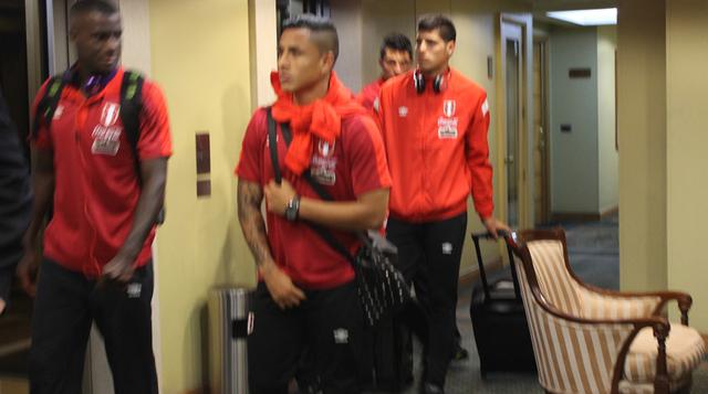 Así fue la llegada de Perú a Chile para el partido del viernes - 1