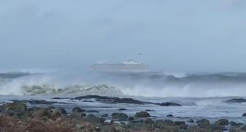 Autoridades ordenan evacuar a 1,300 personas de un crucero por falla en motor. (Foto: Captura)