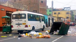 Lima denunciará a trabajadores que arrojaron basura a calles