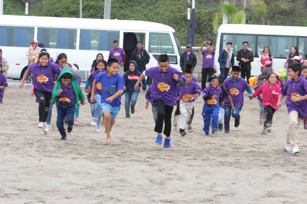 Niños ganadores del concurso 'Los abuelos ahora'