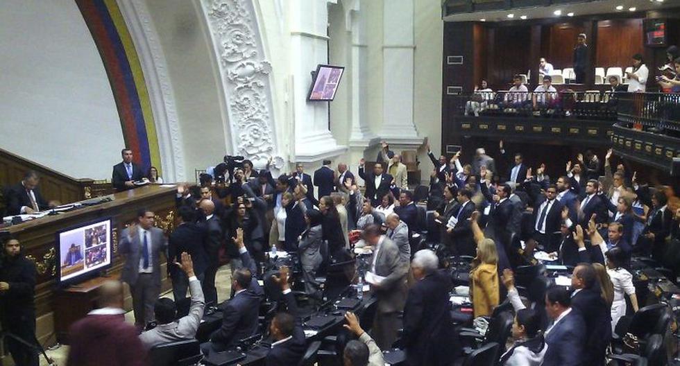 Parlamento venezolano dio primera aprobación a ley sobre crisis de salud (@AsambleaVe)