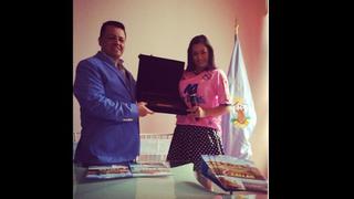 Alcalde del Callao regaló joya a modelo Larissa Riquelme