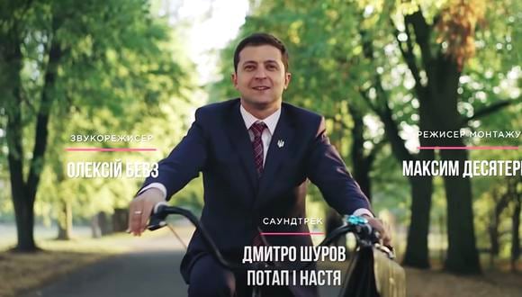 El presidente de Ucrania, Volodímir Zelenski, en la comedia "Servidor del Pueblo" (disponible en la cuenta oficial de la serie en Youtube). (Foto: Youtube/Captura)
