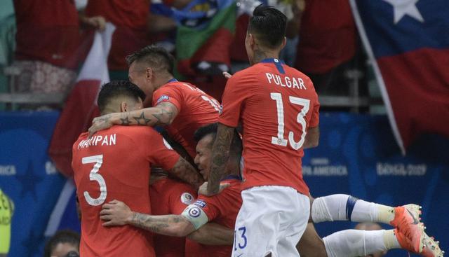 Chile venció por 2-1 a Ecuador para clasificar a los cuartos de final de la Copa América 2019 y quedar en lo más alto del Grupo C, en un partido en el que Alexis Sánchez volvió a marcar. (Foto: AFP)