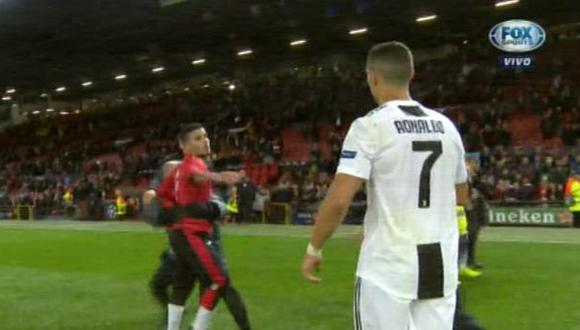 YouTube: Cristiano Ronaldo y el notable gesto con hincha tras victoria en Old Trafford. (Foto: captura)