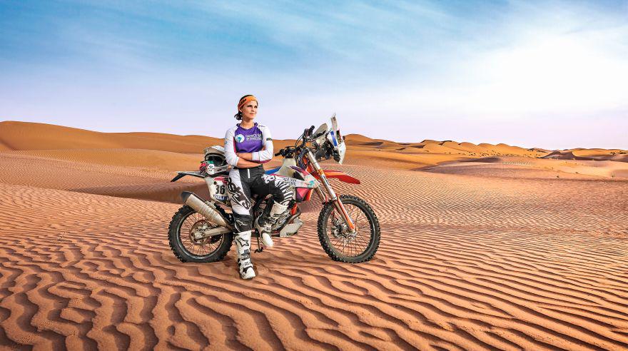 Gianna Velarde participará en una moto KTM Socopur 450.