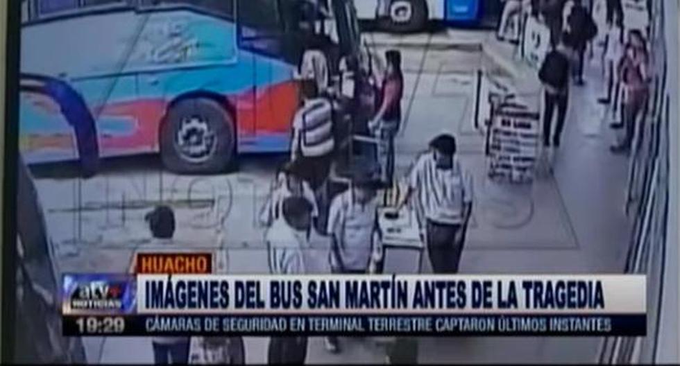Pasamayo. Las últimas imágenes del bus antes del terrible accidente que dejó 51 muertos. (Foto: ATV)