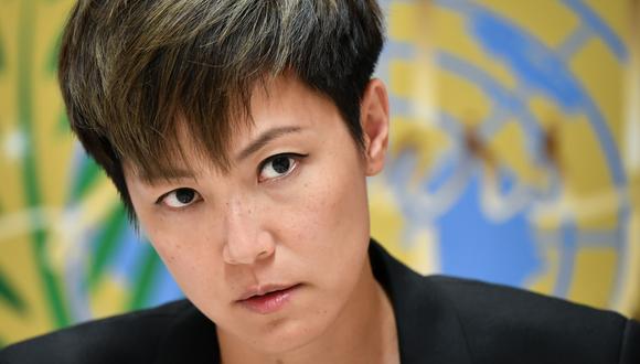 A favor de la democracia en Hong Kong, Denise Ho asiste a una conferencia de prensa después de dirigirse al Consejo de Derechos Humanos de las Naciones Unidas en Ginebra.