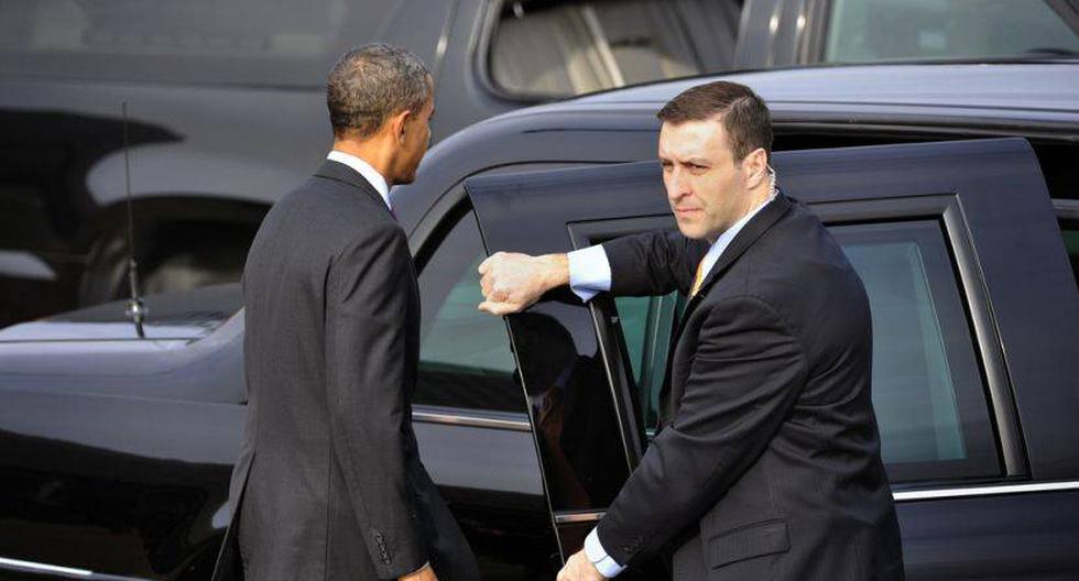 Un agente secreto abre la puerta al presidente Barack Obama. (Foto: Secretary of Defense/Flickr)