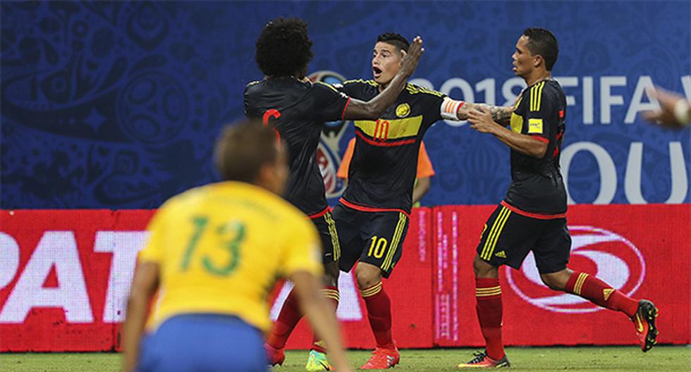 Los jugadores de Colombia celebraron a más no poder el autogol de Marquinhos. (Foto: EFE)