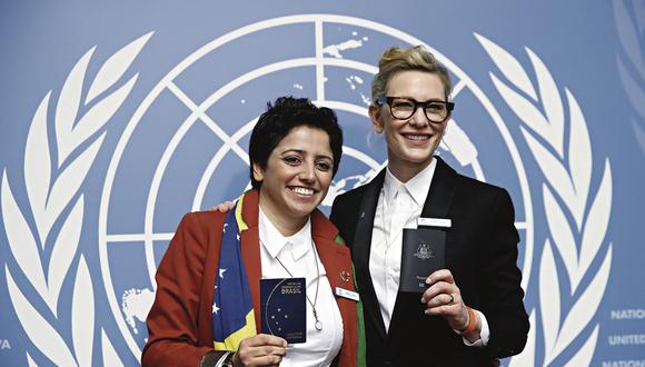 Maha Mamo vivió 30 años sin patria. En 2018 Brasil le concedió la nacionalidad. Maha está en la foto con Cate Blanchett en un evento de la ONU que busca generar conciencia sobre la apatridia.